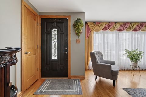 Tiny photo for 5723 S Melvina Avenue, Chicago, IL 60638 (MLS # 12566997)