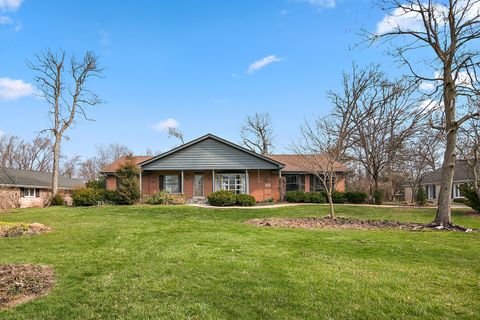 Photo of 638 Pheasant Trail, Frankfort, IL 60423 (MLS # 12619977)