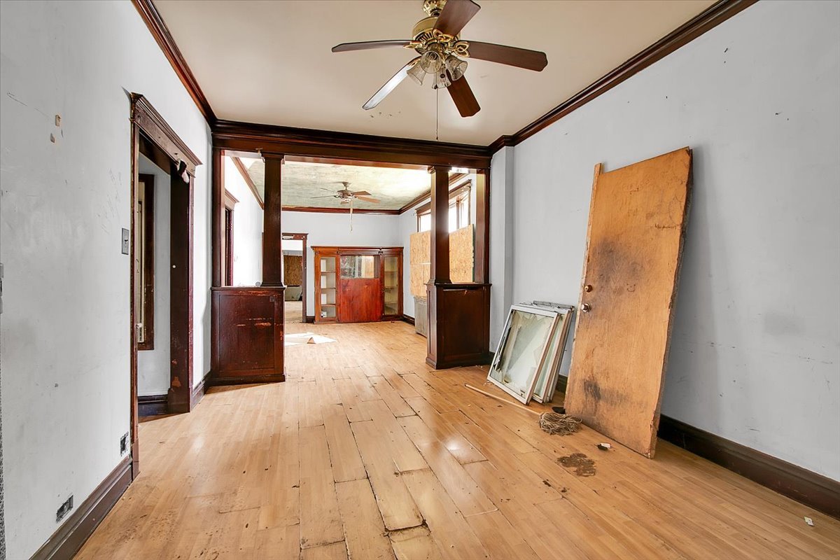 414 & 410 S Kilbourn Avenue