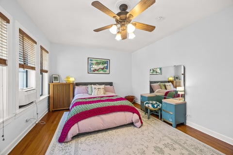 Tiny photo for 146 Clyde Avenue #2W, Evanston, IL 60202 (MLS # 12685748)