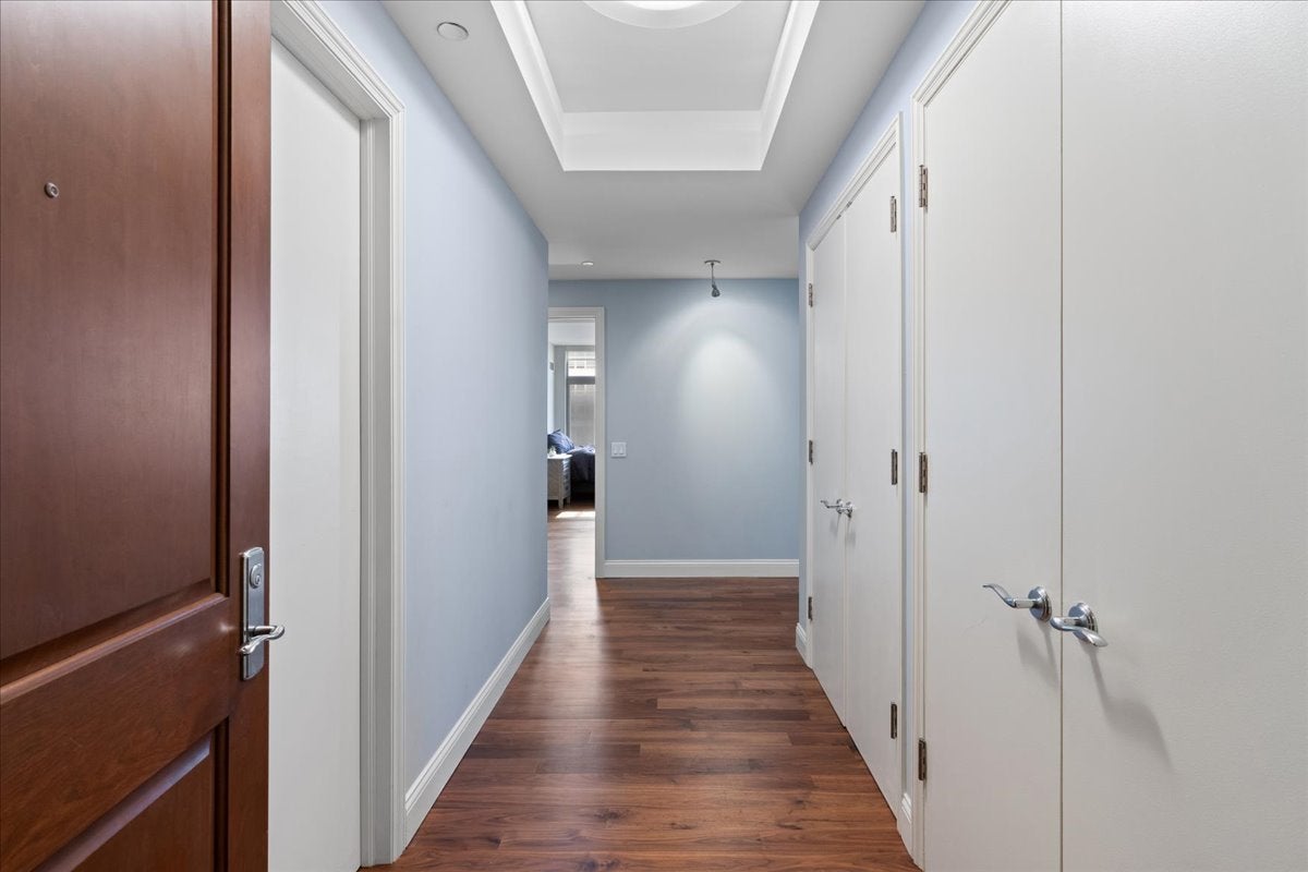 530 N Lake Shore Drive 1604
