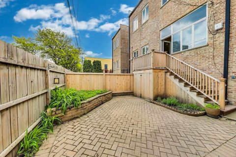 Tiny photo for 3215 S Calumet Avenue, Chicago, IL 60616 (MLS # 12490312)