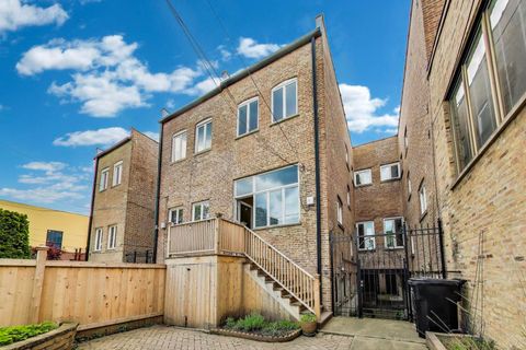 Tiny photo for 3215 S Calumet Avenue, Chicago, IL 60616 (MLS # 12490312)