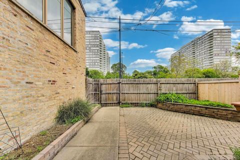 Tiny photo for 3215 S Calumet Avenue, Chicago, IL 60616 (MLS # 12490312)