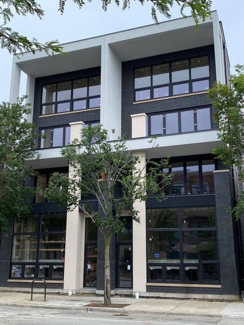 4647 N Clark Street 2 Chicago IL 60640