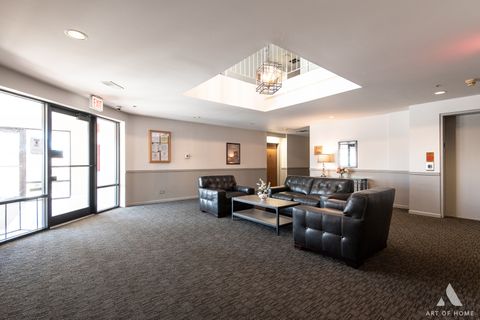 Tiny photo for 805 Leicester Road #320, Elk Grove Village, IL 60007 (MLS # 12501398)