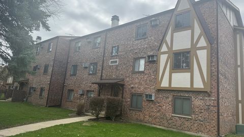 Tiny photo for 811 S Dwyer Avenue #E, Arlington Heights, IL 60005 (MLS # 12611435)