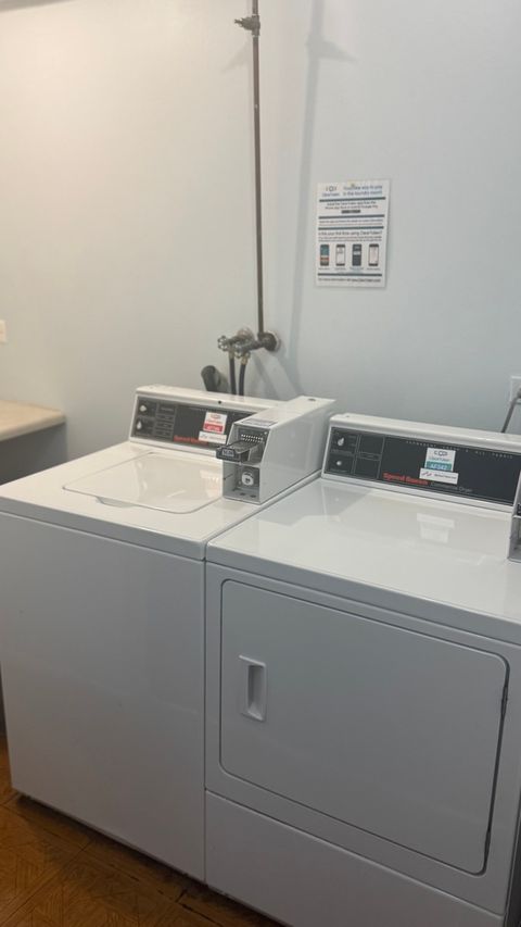 Tiny photo for 811 S Dwyer Avenue #E, Arlington Heights, IL 60005 (MLS # 12611435)