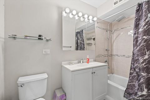 Tiny photo for 9721 S CICERO Avenue #3C, Oak Lawn, IL 60453 (MLS # 12612927)