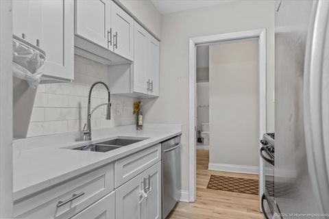 Tiny photo for 9721 S CICERO Avenue #3C, Oak Lawn, IL 60453 (MLS # 12612927)