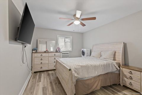 Tiny photo for 9721 S CICERO Avenue #3C, Oak Lawn, IL 60453 (MLS # 12612927)