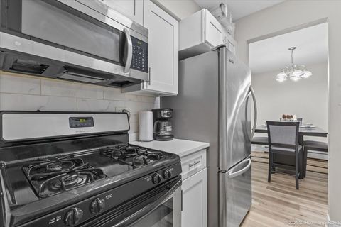 Tiny photo for 9721 S CICERO Avenue #3C, Oak Lawn, IL 60453 (MLS # 12612927)