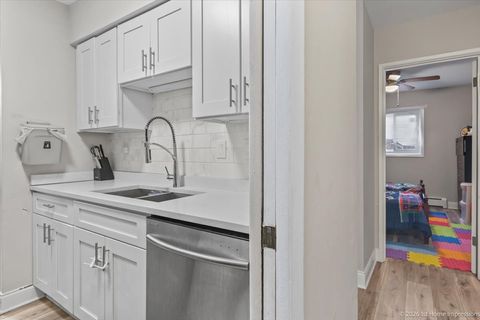 Tiny photo for 9721 S CICERO Avenue #3C, Oak Lawn, IL 60453 (MLS # 12612927)