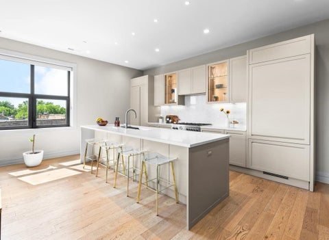 Tiny photo for 4504 N Clark Street #404, Chicago, IL 60640 (MLS # 12671717)