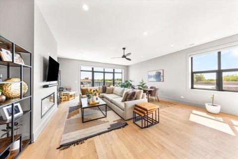 Tiny photo for 4504 N Clark Street #404, Chicago, IL 60640 (MLS # 12671717)