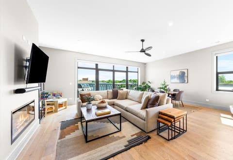 Tiny photo for 4504 N Clark Street #404, Chicago, IL 60640 (MLS # 12671717)