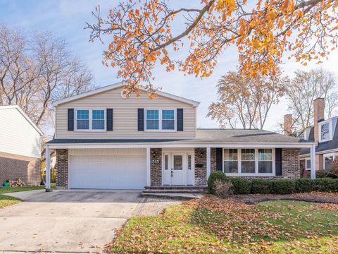 1515 S Kaspar Avenue Arlington Heights IL 60005