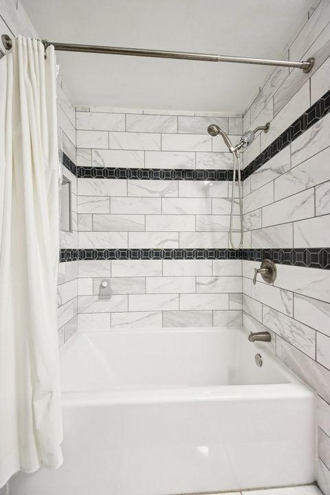 Tiny photo for 120 Walter Court, Bloomingdale, IL 60108 (MLS # 12552336)