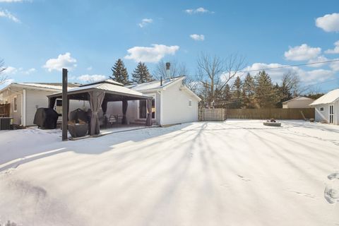 Tiny photo for 120 Walter Court, Bloomingdale, IL 60108 (MLS # 12552336)