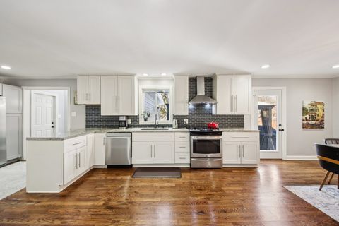 Tiny photo for 120 Walter Court, Bloomingdale, IL 60108 (MLS # 12552336)