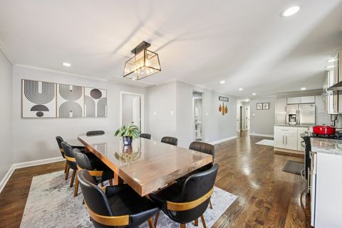 Tiny photo for 120 Walter Court, Bloomingdale, IL 60108 (MLS # 12552336)