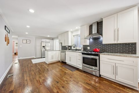 Tiny photo for 120 Walter Court, Bloomingdale, IL 60108 (MLS # 12552336)