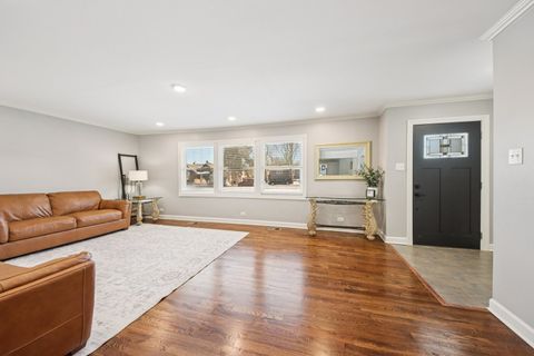 Tiny photo for 120 Walter Court, Bloomingdale, IL 60108 (MLS # 12552336)