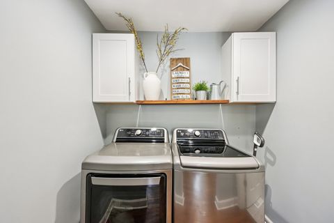 Tiny photo for 120 Walter Court, Bloomingdale, IL 60108 (MLS # 12552336)