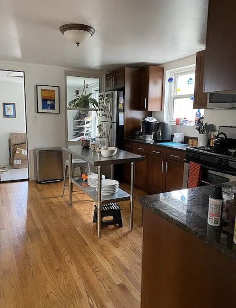 1528 W Huron Street 3
