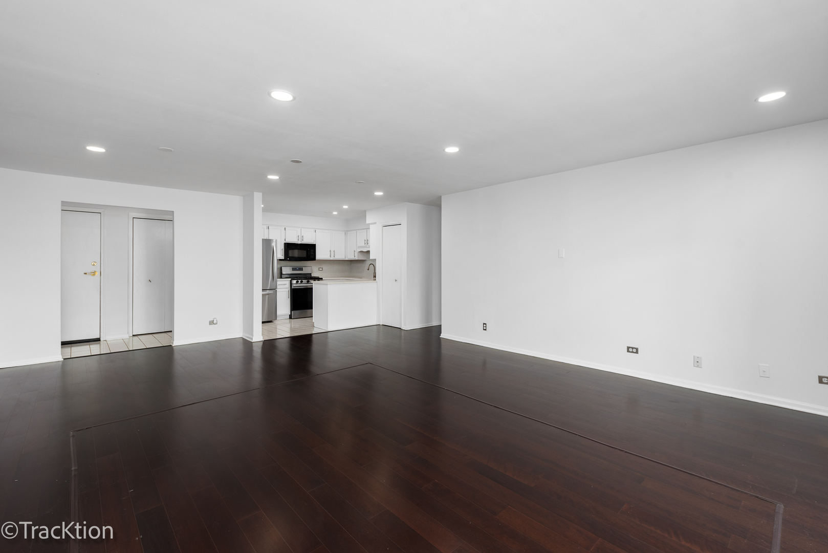 6400 W Belle Plaine Avenue 509