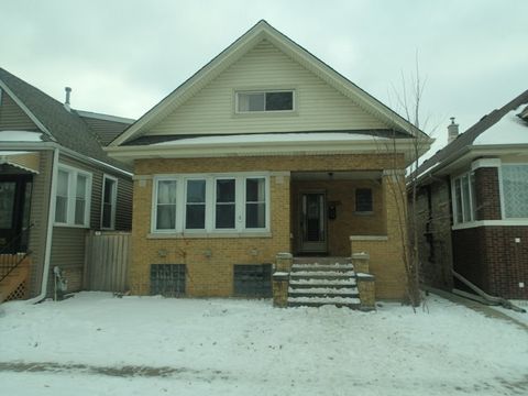 4927 W waveland Avenue Chicago IL 60641