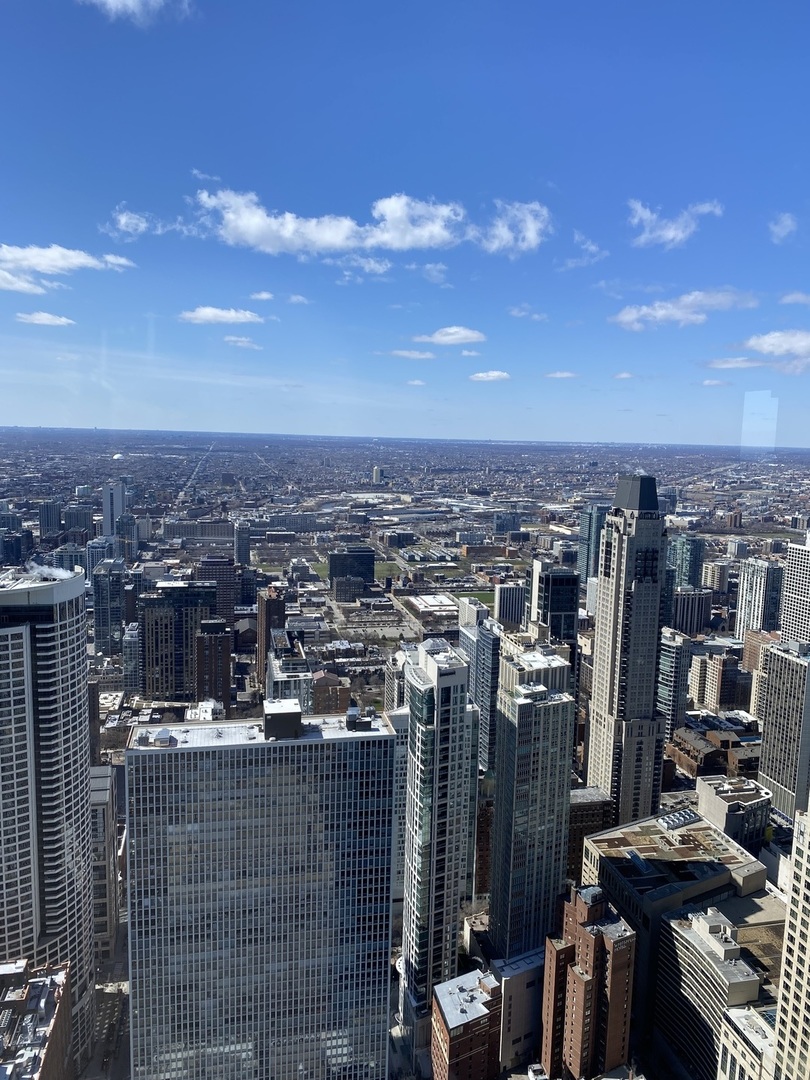 180 E PEARSON Street 6001