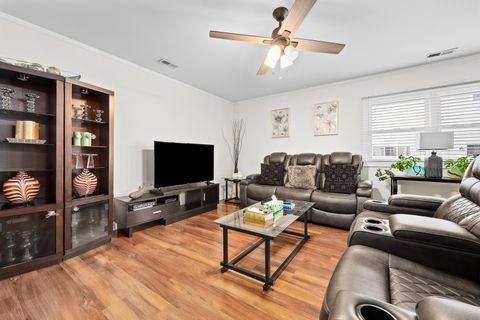 Tiny photo for 618 Glenhurst Court, Romeoville, IL 60446 (MLS # 12627686)