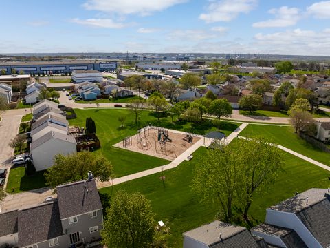 Tiny photo for 618 Glenhurst Court, Romeoville, IL 60446 (MLS # 12627686)