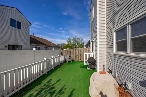 Tiny photo for 618 Glenhurst Court, Romeoville, IL 60446 (MLS # 12627686)