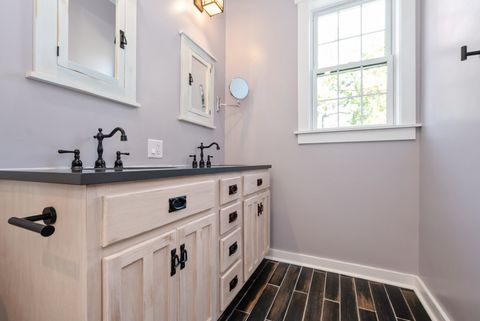 Tiny photo for 1112 Vinewood Avenue, Willow Springs, IL 60480 (MLS # 12463426)