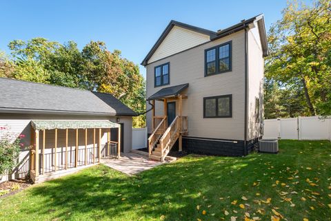 Tiny photo for 1112 Vinewood Avenue, Willow Springs, IL 60480 (MLS # 12463426)