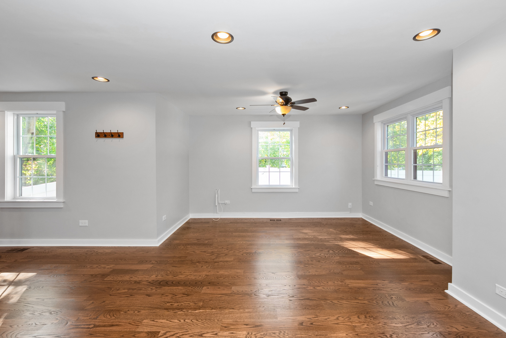 1112 Vinewood Avenue