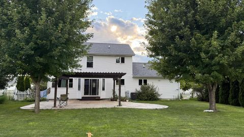 Tiny photo for 4 Memory Lane, Streator, IL 61364 (MLS # 12458691)