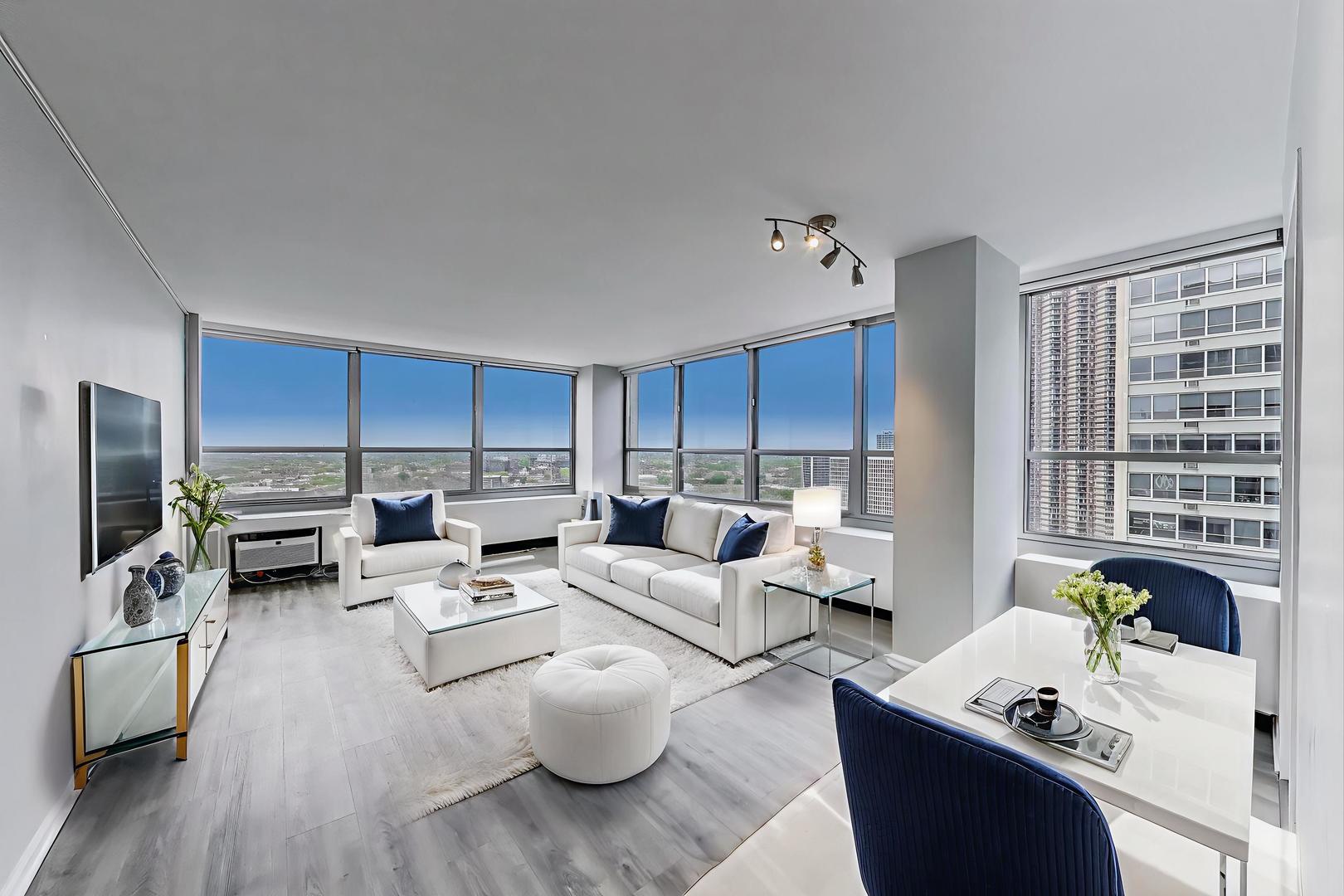 3550 N Lake Shore Drive 2113