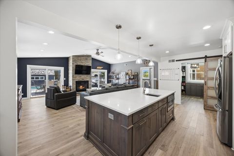 Tiny photo for 5613 N Nottingham Avenue, Chicago, IL 60631 (MLS # 12628659)