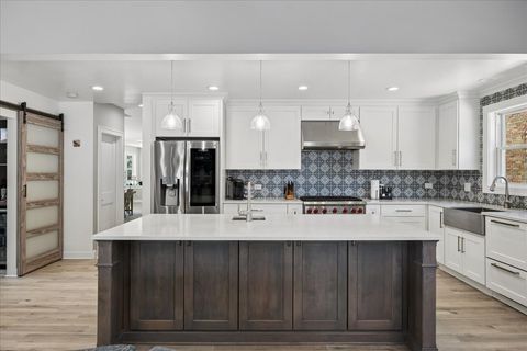 Tiny photo for 5613 N Nottingham Avenue, Chicago, IL 60631 (MLS # 12628659)