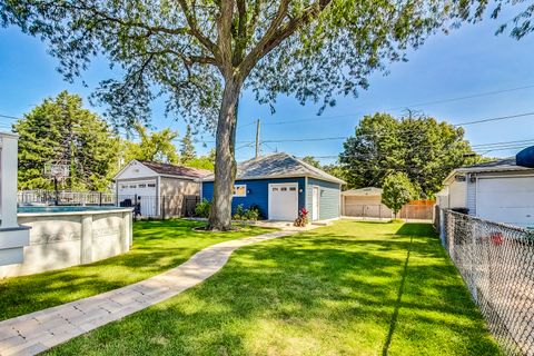 Tiny photo for 5613 N Nottingham Avenue, Chicago, IL 60631 (MLS # 12628659)