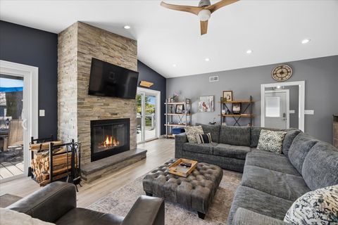 Tiny photo for 5613 N Nottingham Avenue, Chicago, IL 60631 (MLS # 12628659)