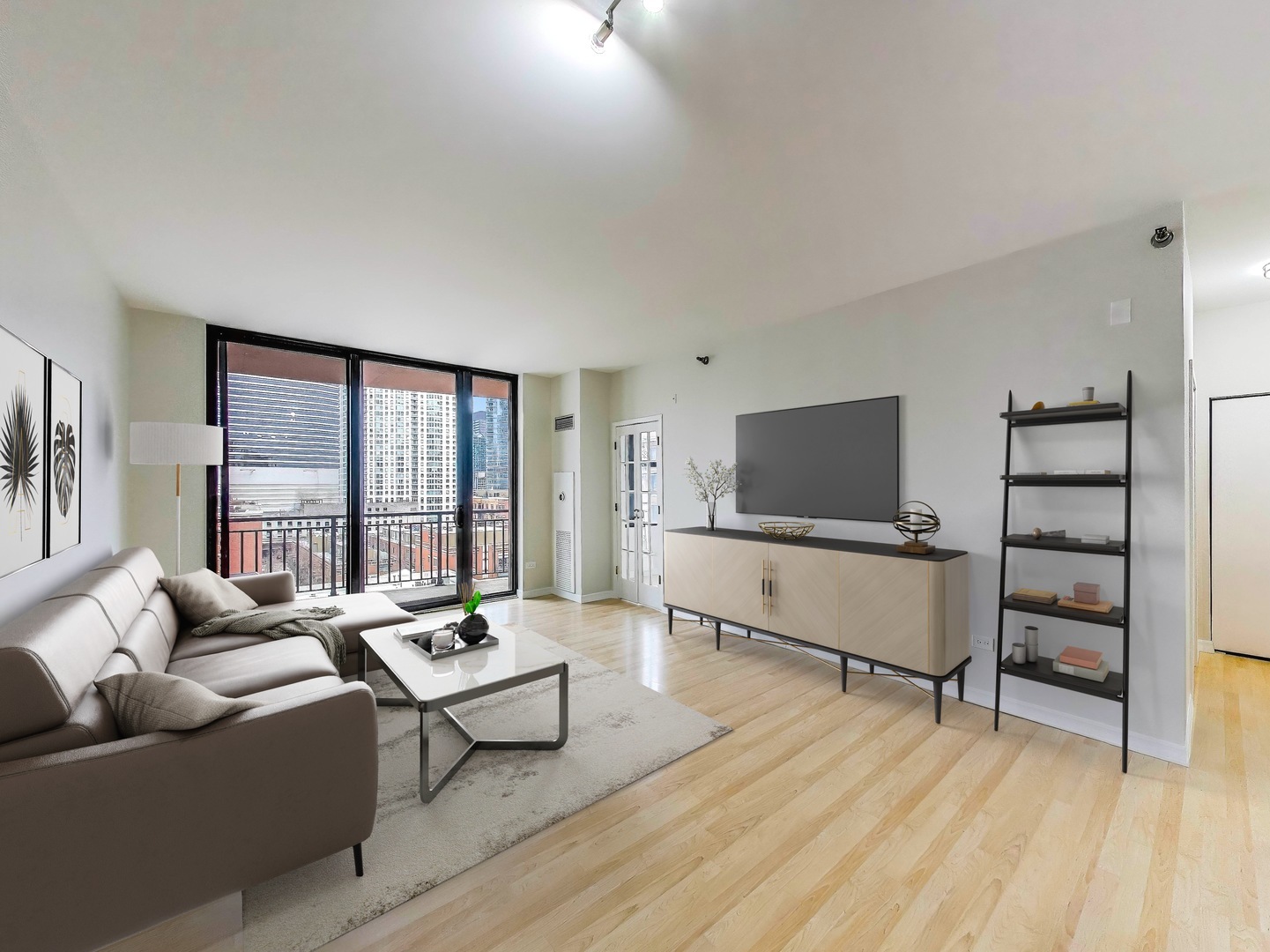 330 N JEFFERSON Street 803