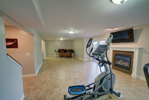 Tiny photo for 2267 Saint Andrews Circle, Bettendorf, IA 52722 (MLS # 12620086)