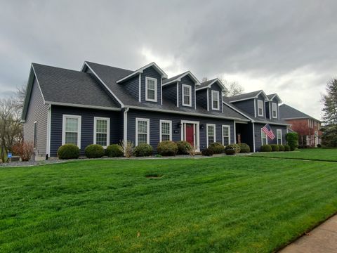 Tiny photo for 2267 Saint Andrews Circle, Bettendorf, IA 52722 (MLS # 12620086)