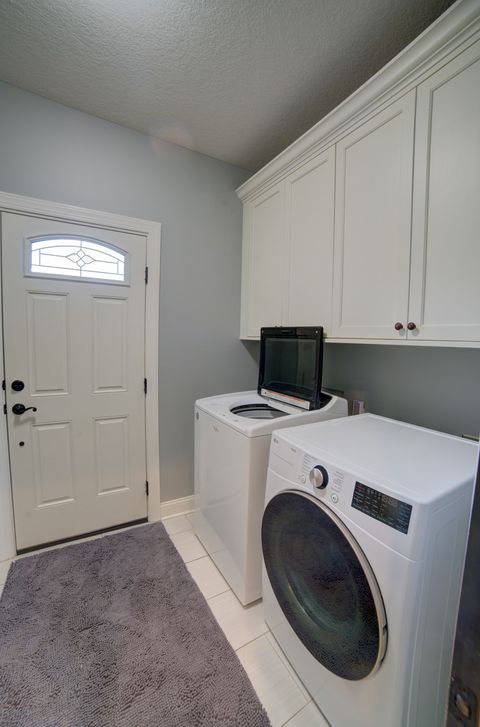 Tiny photo for 2267 Saint Andrews Circle, Bettendorf, IA 52722 (MLS # 12620086)