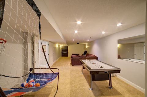 Tiny photo for 2267 Saint Andrews Circle, Bettendorf, IA 52722 (MLS # 12620086)