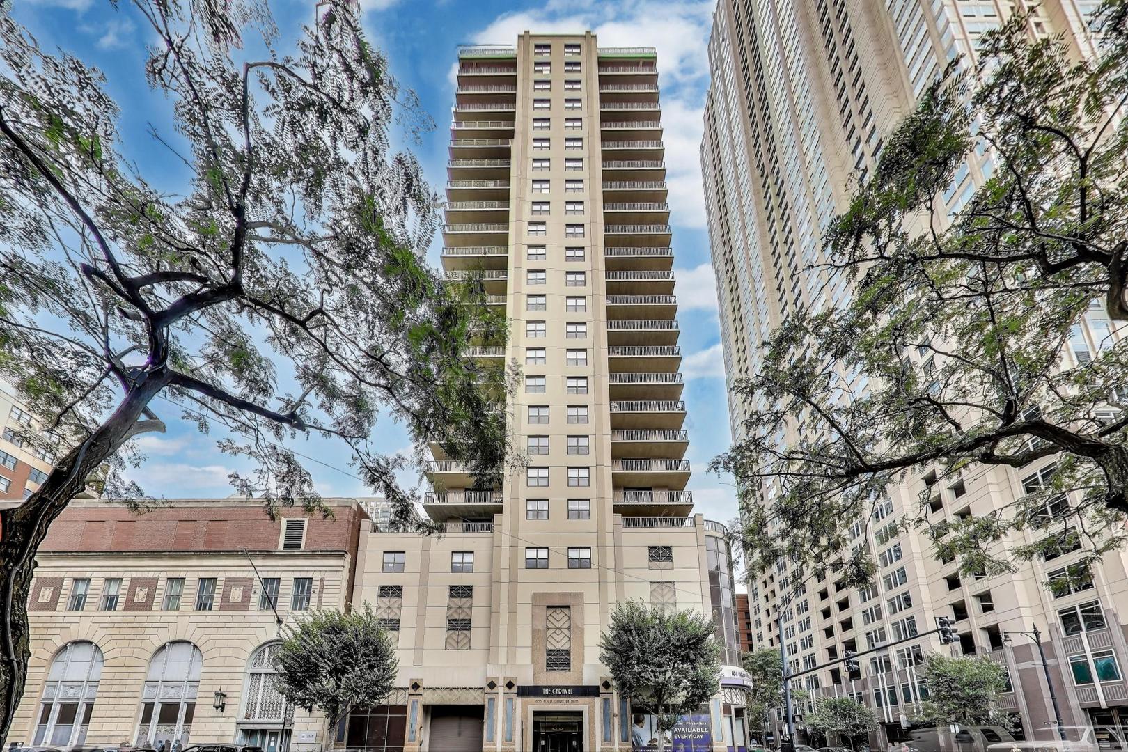 635 N Dearborn Street 2104